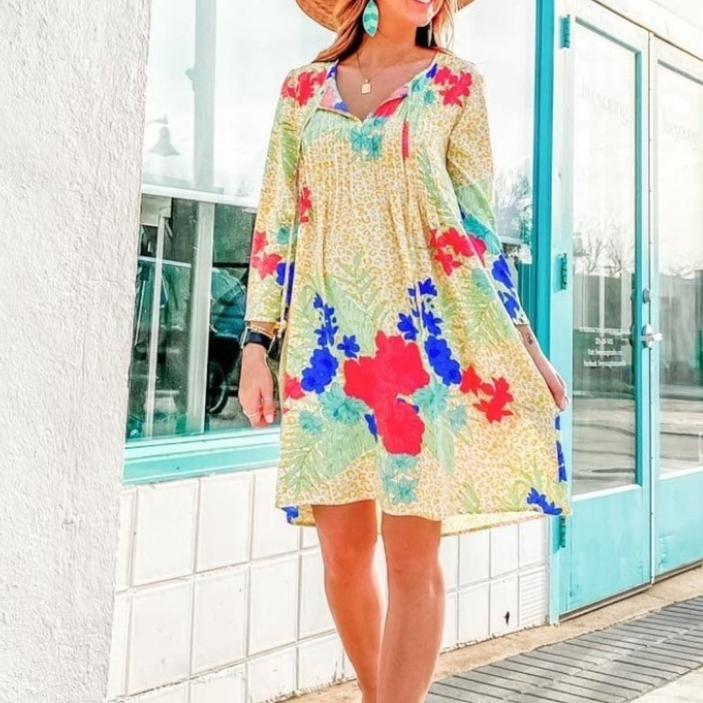 NWT Caroline Hill Island Tropical Yellow Leopard Dress
